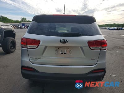 Zdjęcie 6 z 13 samochodu: 2017 KIA SORENTO L VIN:5XYPG4A38HG238100 - miniatura