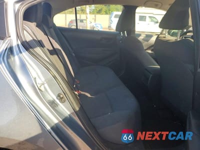 Zdjęcie 10 z 13 samochodu: 2022 TOYOTA COROLLA LE VIN:JTDEPMAE3NJ229924 - miniatura
