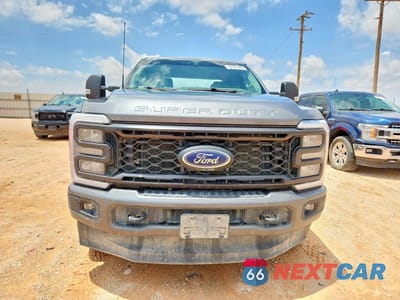Piąte zdjęcie samochodu w środku: 2024 FORD F250 SUPER DUTY VIN:1FT8W2BT4REF83712 - miniatura