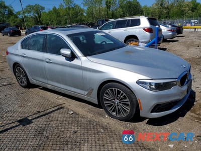 Czwarte zdjęcie samochodu z boku: 2017 BMW 530 XI VIN:WBAJA7C38HWA70435 - miniatura
