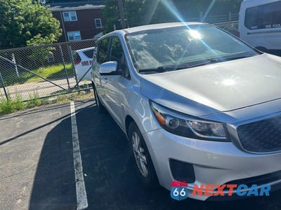2018 KIA SEDONA LX KNDMB5C19J6383643 - główne zdjęcie licytacji z USA - miniatura