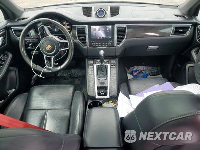 Zdjęcie 13 z 24 samochodu: 2017 PORSCHE MACAN GTS VIN:WP1AG2A55HLB52306 - miniatura