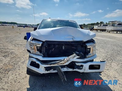 Piąte zdjęcie samochodu w środku: 2019 FORD F150 SUPER CAB VIN:1FTEX1EP3KFA53630 - miniatura