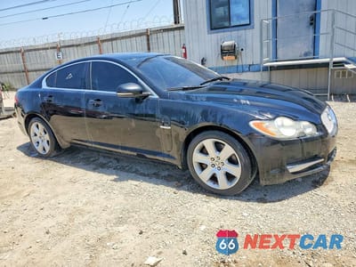 Czwarte zdjęcie samochodu z boku: 2011 JAGUAR XF VIN:SAJWA0FBXBLS13119 - miniatura