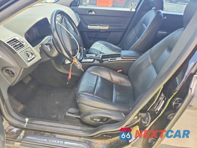 Zdjęcie 7 z 12 samochodu: 2010 VOLVO V50 2.4I VIN:YV1390MW7A2526210 - miniatura