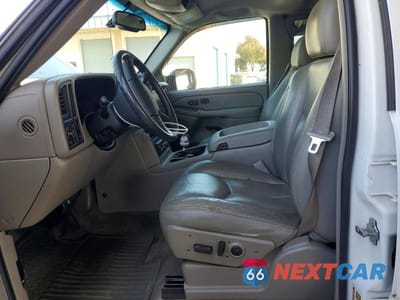 Zdjęcie 7 z 12 samochodu: 2005 GMC SIERRA C2500 HEAVY DUTY VIN:1GTHC23UX5F838609 - miniatura