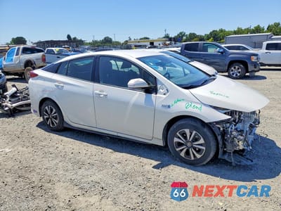 Czwarte zdjęcie samochodu z boku: 2019 TOYOTA PRIUS PRIME PREMIUM VIN:JTDKARFP5K3113085 - miniatura