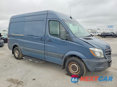 Czwarte zdjęcie samochodu z boku: 2018 MERCEDES BENZ SPRINTER 2500 DELIVERY VAN VIN:WD3PE7CD5JP644328 - miniatura