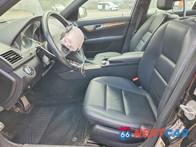 Zdjęcie 7 z 12 samochodu: 2009 MERCEDES-BENZ C 350 VIN:WDDGF56X79R043781 - miniatura