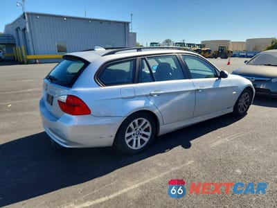 Trzecie zdjęcie samochodu z tyłu: 2006 BMW 325 XIT VIN:WBAVT13566KW23837 - miniatura