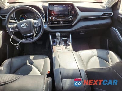 Zdjęcie 8 z 13 samochodu: 2021 TOYOTA HIGHLANDER HYBRID LIMITED VIN:5TDXBRCH5MS533043 - miniatura