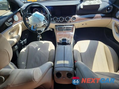 Zdjęcie 8 z 12 samochodu: 2020 MERCEDES-BENZ E 350 VIN:WDDZF8DB2LA711817 - miniatura
