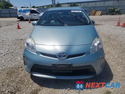 Piąte zdjęcie samochodu w środku: 2012 TOYOTA PRIUS THREE VIN:JTDKN3DU3C1570680 - miniatura