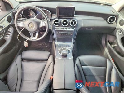 Zdjęcie 8 z 13 samochodu: 2015 MERCEDES-BENZ C 300 VIN:55SWF4JB7FU068112 - miniatura