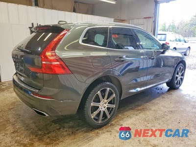 Trzecie zdjęcie samochodu z tyłu: 2021 VOLVO XC60 T5 INSCRIPTION VIN:YV4102RL7M1728232 - miniatura