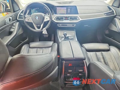 Zdjęcie 8 z 13 samochodu: 2019 BMW X7 XDRIVE40I VIN:5UXCW2C50KL083945 - miniatura
