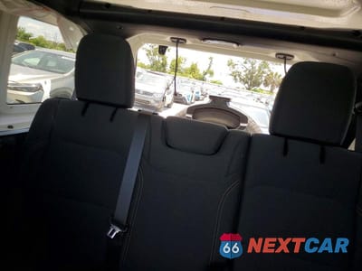 Zdjęcie 10 z 14 samochodu: 2026 JEEP WRANGLER SAHARA VIN:1C4PJXEN1TW179787 - miniatura