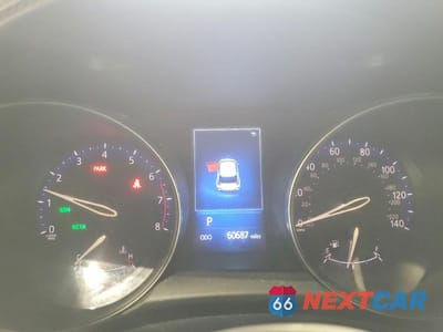 Zdjęcie 9 z 13 samochodu: 2018 TOYOTA C-HR XLE PREMIUM VIN:NMTKHMBX8JR008444 - miniatura
