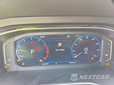 Zdjęcie 9 z 13 samochodu: 2019 VOLKSWAGEN JETTA SEL VIN:3VWEB7BU9KM157144 - miniatura