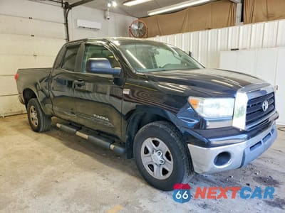 Czwarte zdjęcie samochodu z boku: 2007 TOYOTA TUNDRA DOUBLE CAB SR5 VIN:5TBBT54187S453055 - miniatura