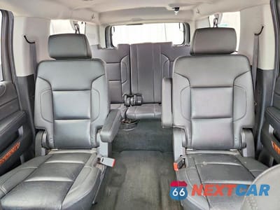 Zdjęcie 10 z 13 samochodu: 2018 CHEVROLET SUBURBAN K1500 PREMIER VIN:1GNSKJKC1JR151613 - miniatura