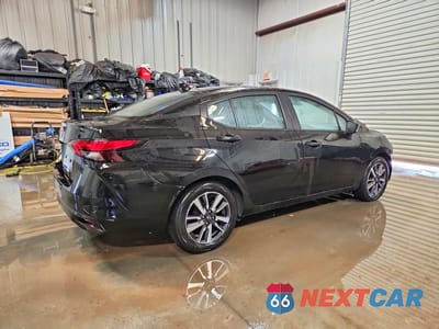 Trzecie zdjęcie samochodu z tyłu: 2025 NISSAN VERSA SV VIN:3N1CN8EV8SL826024 - miniatura