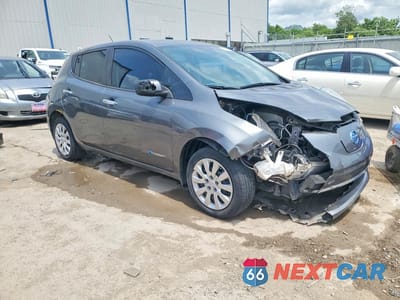 Czwarte zdjęcie samochodu z boku: 2017 NISSAN LEAF S VIN:1N4BZ0CP5HC308451 - miniatura