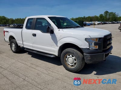 Czwarte zdjęcie samochodu z boku: 2017 FORD F150 SUPER CAB VIN:1FTEX1E80HKC75843 - miniatura