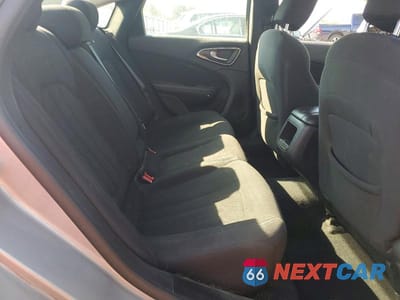 Zdjęcie 10 z 13 samochodu: 2015 CHRYSLER 200 LIMITED VIN:1C3CCCAB6FN634547 - miniatura