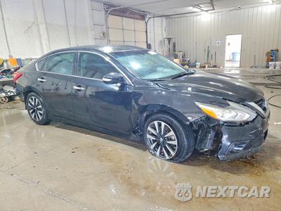 Czwarte zdjęcie samochodu z boku: 2018 NISSAN ALTIMA 2.5 SL VIN:1N4AL3AP1JC180491 - miniatura