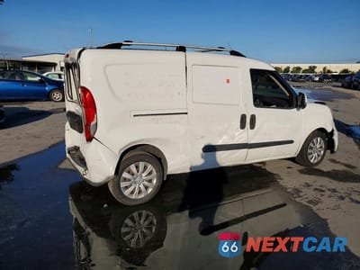 Trzecie zdjęcie samochodu z tyłu: 2016 RAM PROMASTER CITY SLT VIN:ZFBERFBT1G6B50069 - miniatura
