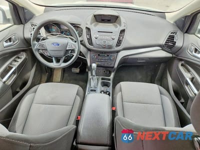 Zdjęcie 8 z 13 samochodu: 2017 FORD ESCAPE SE VIN:1FMCU9GD3HUD33291 - miniatura