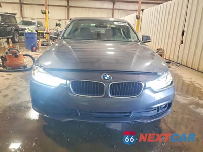 Piąte zdjęcie samochodu w środku: 2018 BMW 320 XI VIN:WBA8A3C53JA491746 - miniatura