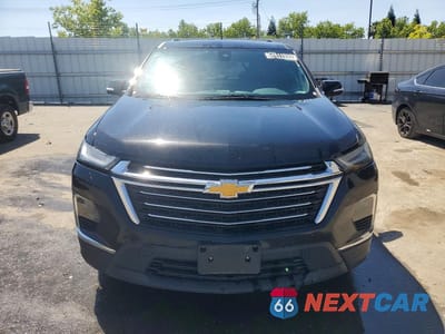 Piąte zdjęcie samochodu w środku: 2023 CHEVROLET TRAVERSE LT VIN:1GNERGKWXPJ158086 - miniatura