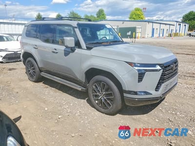 Czwarte zdjęcie samochodu z boku: 2025 LEXUS GX 550 PREMIUM+ VIN:JTJTBCDX5S5045048 - miniatura