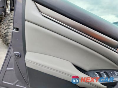 Zdjęcie 8 z 12 samochodu: 2019 HONDA ACCORD LX VIN:1HGCV1F11KA058315 - miniatura