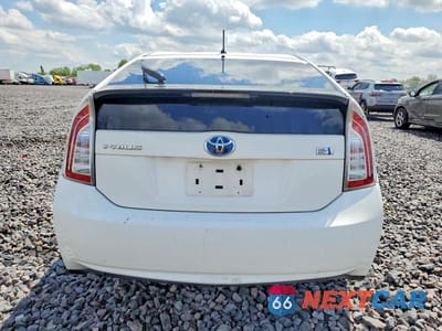Zdjęcie 6 z 12 samochodu: 2012 TOYOTA PRIUS TWO VIN:JTDKN3DU8C5427152 - miniatura