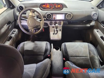Zdjęcie 8 z 13 samochodu: 2012 SCION XB BASE VIN:JTLZE4FE9CJ010306 - miniatura