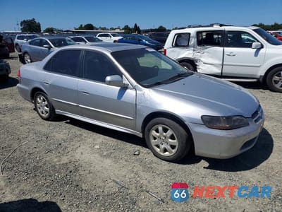 Czwarte zdjęcie samochodu z boku: 2001 HONDA ACCORD EX VIN:JHMCG66011C025250 - miniatura