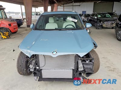Piąte zdjęcie samochodu w środku: 2026 BMW X1 XDRIVE28I VIN:WBX73EF09T5569336 - miniatura