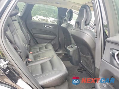 Zdjęcie 11 z 13 samochodu: 2019 VOLVO XC60 T5 VIN:LYV102RK5KB184765 - miniatura