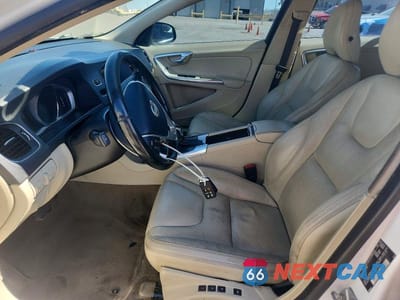 Zdjęcie 7 z 12 samochodu: 2014 VOLVO S60 T5 VIN:YV1612FS1E2295496 - miniatura