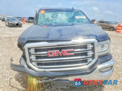 Piąte zdjęcie samochodu w środku: 2018 GMC SIERRA C1500 SLT VIN:3GTP1NEC0JG388551 - miniatura