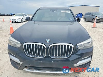 Piąte zdjęcie samochodu w środku: 2019 BMW X3 SDRIVE30I VIN:5UXTR7C51KLF31715 - miniatura