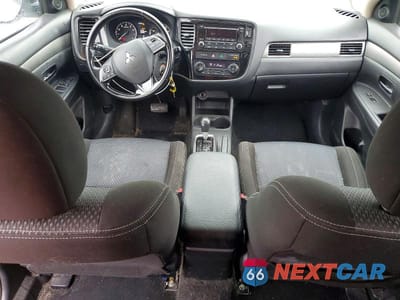 Zdjęcie 8 z 14 samochodu: 2016 MITSUBISHI OUTLANDER SE VIN:JA4AZ3A30GZ037876 - miniatura