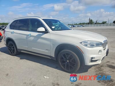 Czwarte zdjęcie samochodu z boku: 2016 BMW X5 VIN:5UXKR0C53G0P22156 - miniatura