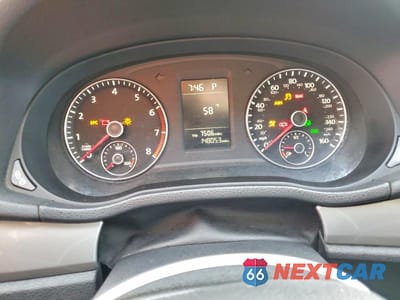 Zdjęcie 9 z 13 samochodu: 2013 VOLKSWAGEN PASSAT S VIN:1VWAP7A35DC071715 - miniatura