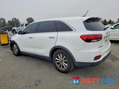 Drugie zdjęcie samochodu z przodu: 2020 KIA SORENTO S VIN:5XYPG4A52LG620150 - miniatura