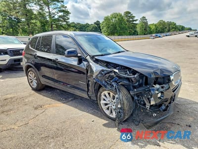 Czwarte zdjęcie samochodu z boku: 2017 BMW X3 SDRIVE28I VIN:5UXWZ7C33H0V91434 - miniatura