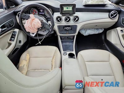Zdjęcie 8 z 13 samochodu: 2014 MERCEDES-BENZ CLA 250 VIN:WDDSJ4EB6EN099690 - miniatura